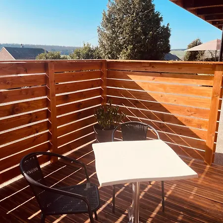 Le Sommelet Nocleg ze śniadaniem 4*